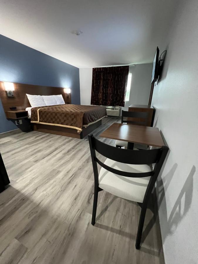 Relax Inn Ченелвью Екстер'єр фото